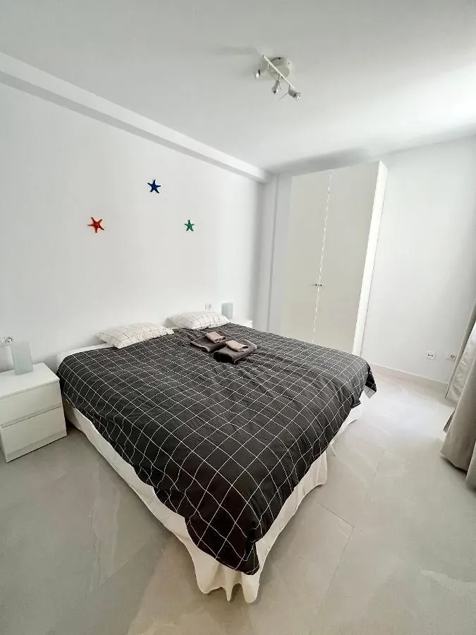 Surfers Lodge El Medano  Apartment
